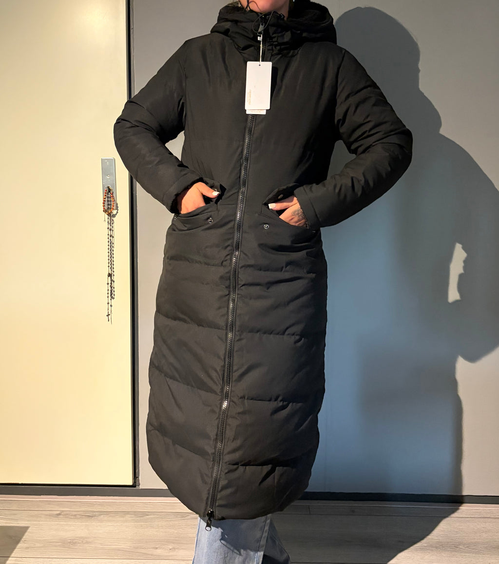 Elara Winter Coat